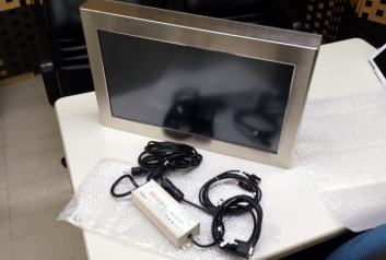 完全屋外対応液晶ディスプレイ